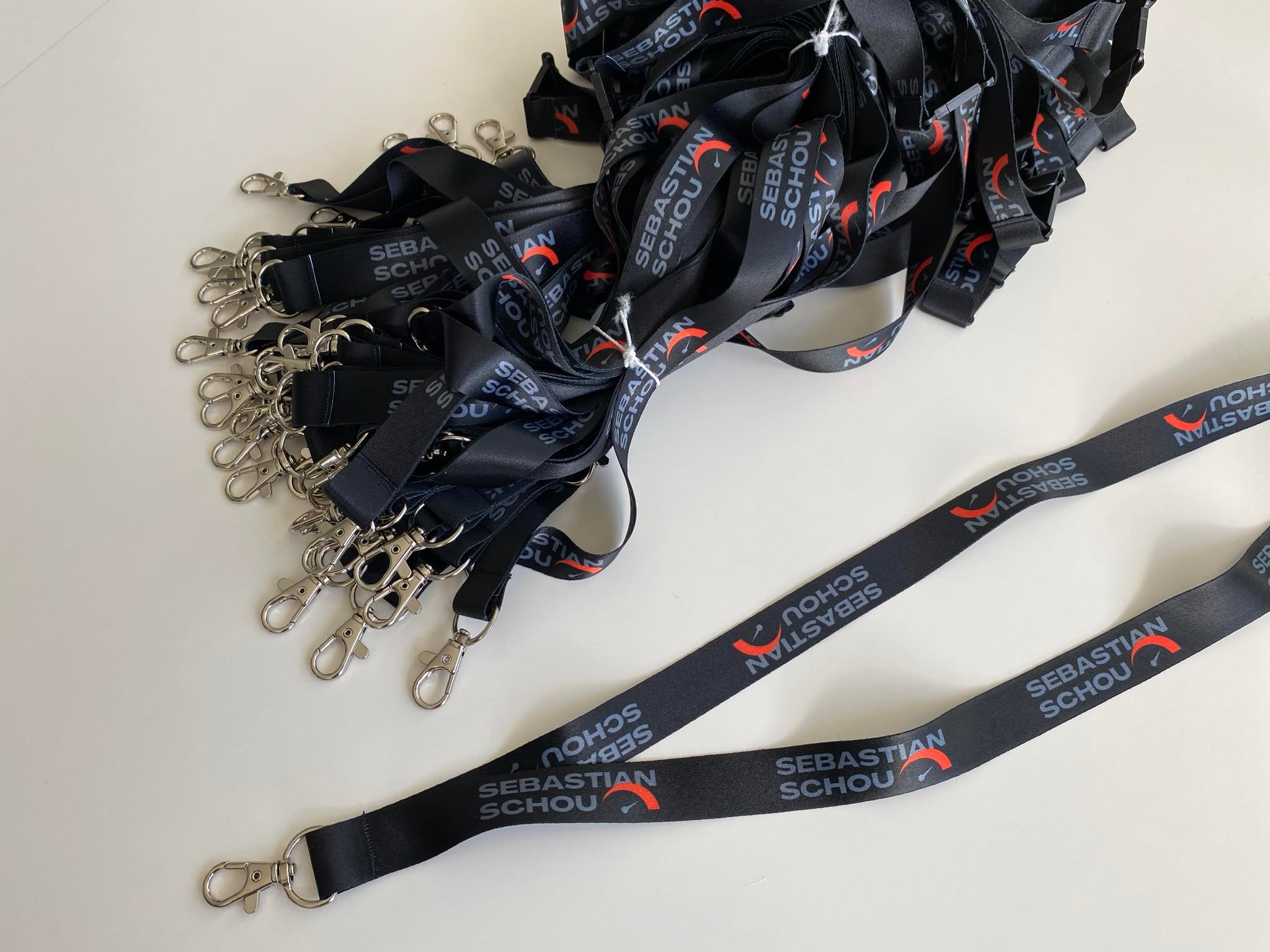 Keyhangers med logo til Sebastian Schou